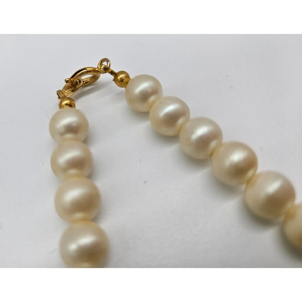 Vintage Japan Faux Pearl Painted Floral Flower‎ Bead 26